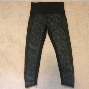 LuluLemon 🍋High Rise Cropped Leggings